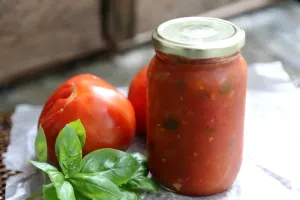 Quick and Chunky Tomato Sauce