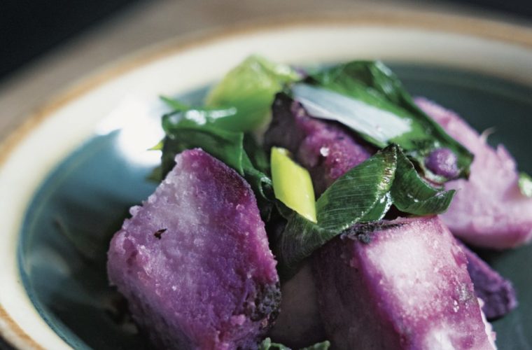 Steamed Purple Sweet Potatoes